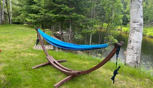 Sand Lake Getaway - Three Bedroom Cottage, Sleeps 8