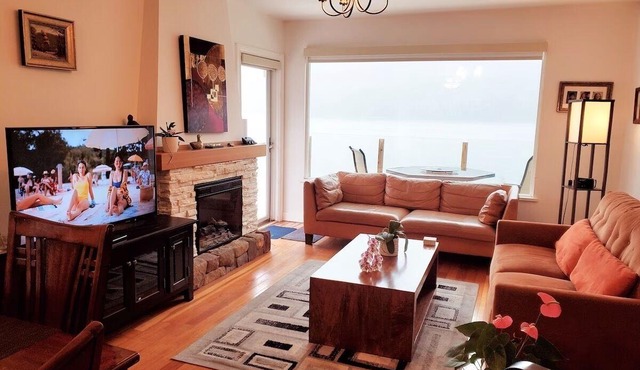 Sea-view to Die For!