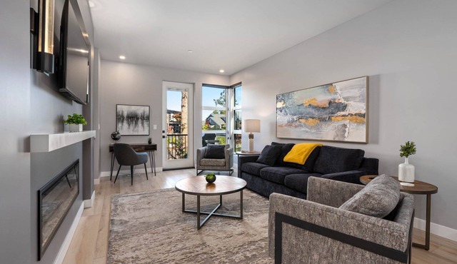 Seaside 2 bdrm Townhome