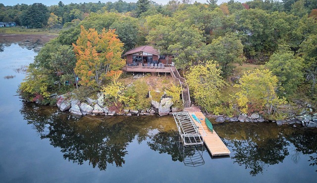 Secluded family cottage on Sparrow Lake, Muskoka