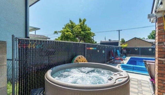 Serene Villa With Pool & HotTub