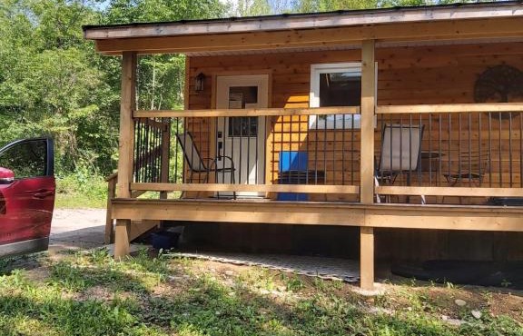 Serene Westside Tiny Cabin
