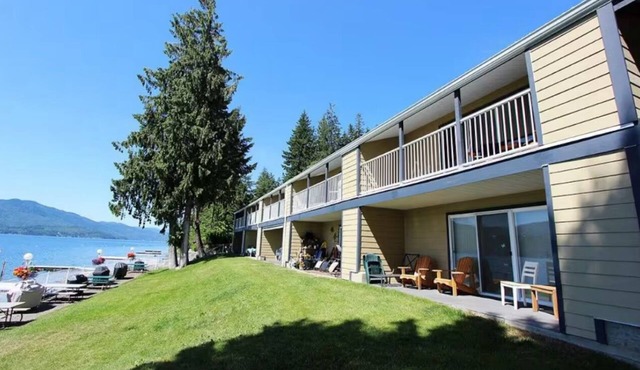 Shuswap Lakefront Condo