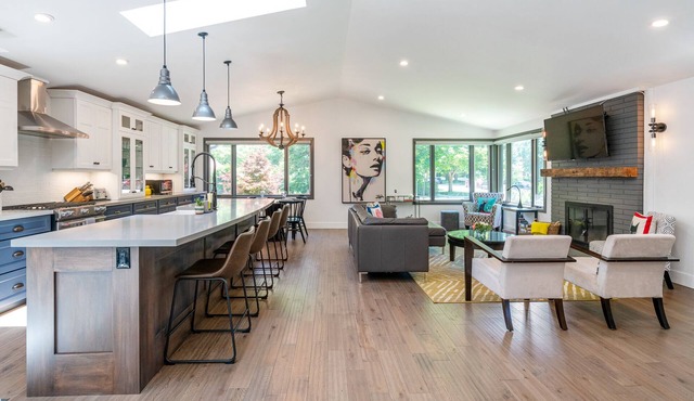Single Level Luxury 2 Bdrm w/Ensuites in Old Town ❤️️ Niagara on the Lake