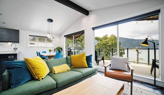 Sitka House, A Modern Ocean Front Oasis