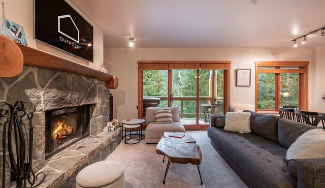 Ski-In/Out | Private Hot Tub | Garage | Parking