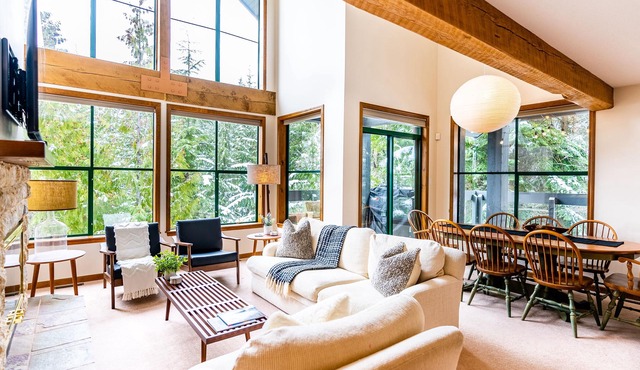 Ski-In/Ski-Out Access | 5BR Retreat | Hot Tub | Double Garage | Managed by Aloha Whistler