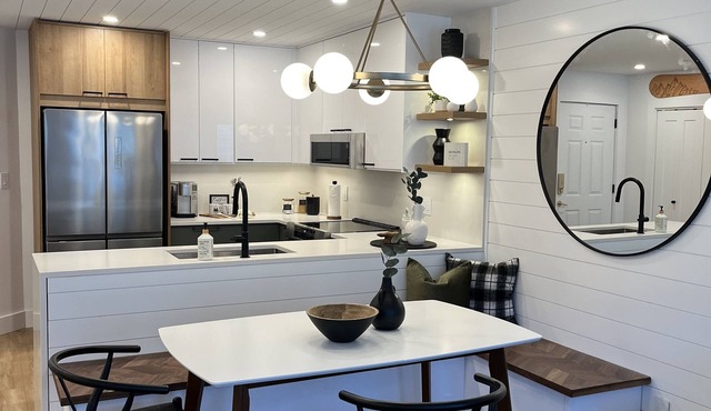 Ski-in/Ski-out; Large, Luxury One Bed Condo