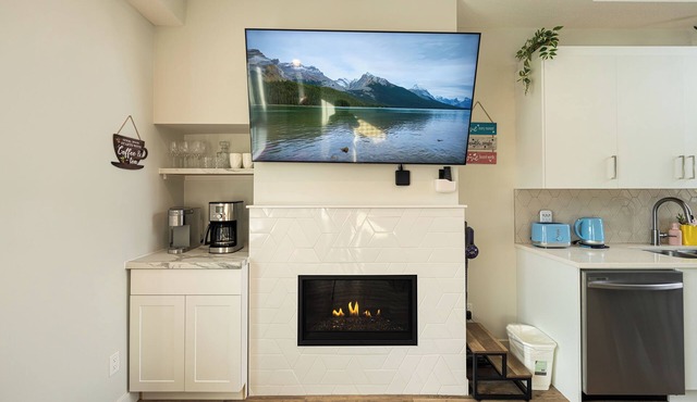Skyline 207 - Mountain View Townhouse-AC - Heated Pool - Hot Tub