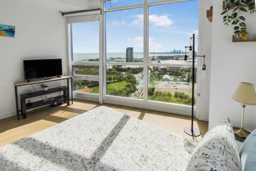 Skyline Suites - 7 out of 10 Stars