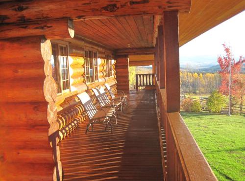 Smithers Driftwood Lodge