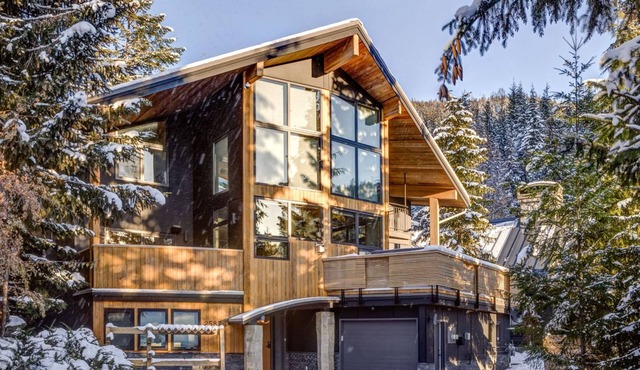 Snowridge Views