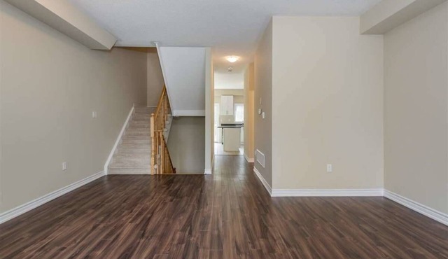 Spacious 3-4 Bdrm New Town Home