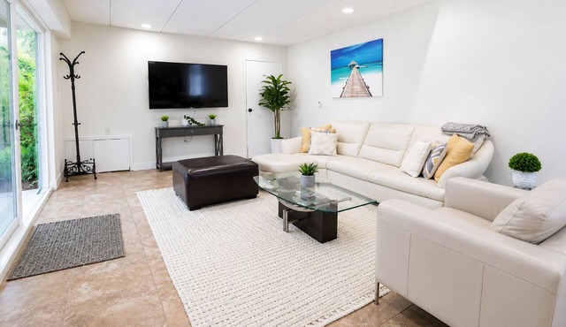 Spacious 3BR Guest Suite by the Creek | North Vancouver
