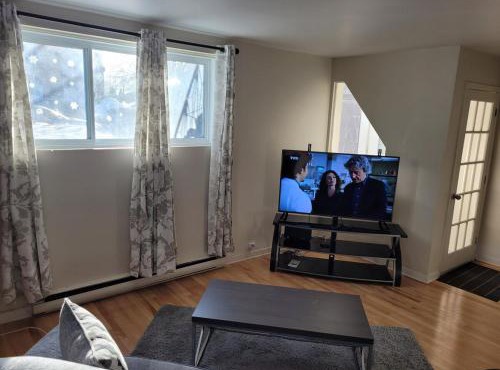 Spacious and comfortable accommodation in Longueuil