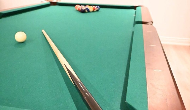 Spacious home in Mississauga with pool table in the basement.