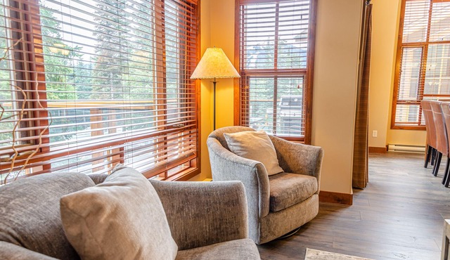 Spacious multi level 4 bedroom + den townhouse, close to ski run, great views of Mt. Morrisey