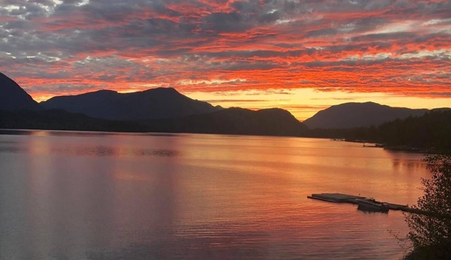 Sproat lake Cabin