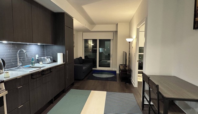 Stay at the Center of Square One