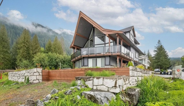 Steps From The Lake With Water & Mountain Views