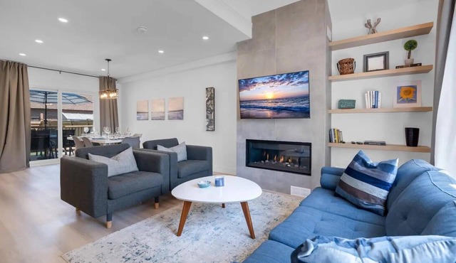 Steps to Sunset Beach Wine Country + Falls Access Pet‑Friendly Retreat