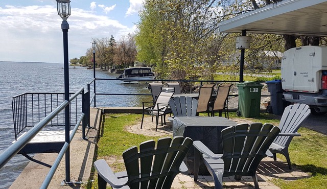 STOPOVER 336: Could not be closer to Champlain lake!