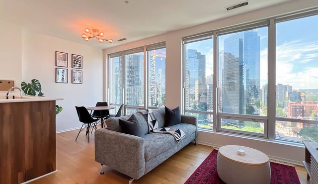 Stunning 1-Bedroom Condo in the Heart of Vancouver