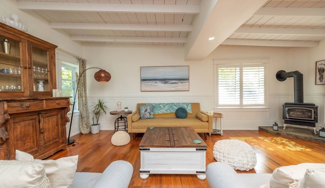 Stunning 5-Bedroom Historic House in Southampton
