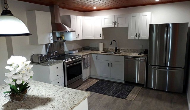 Stunning Cottage with Fire Pit and Private Cinema in Kawartha Lakes, Ontario