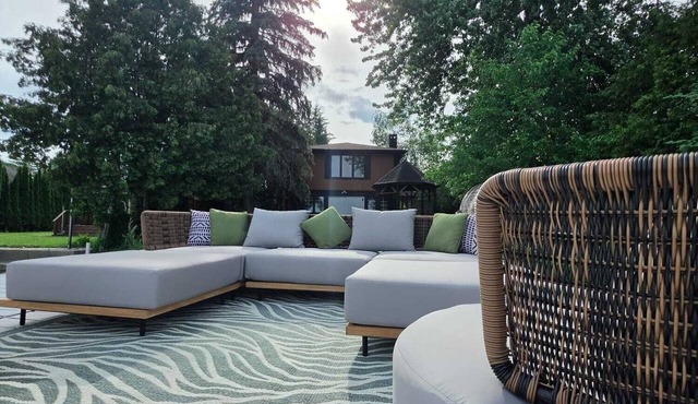 Stunning private waterfront retreat