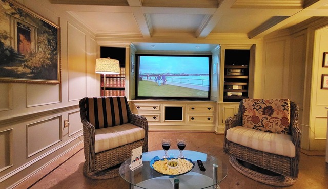 Stylish Private Garden Suite Near Toronto Airport