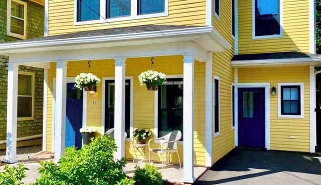 Sugarberry House｜Heart of Downtown Charlottetown