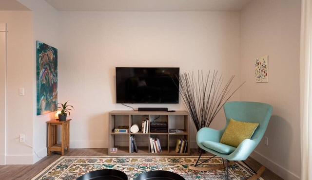 Suite 301 - 470 Main