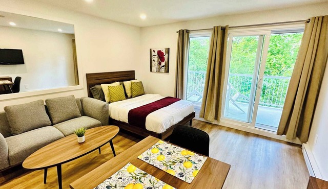Swimming Pool & Spa | Condo Mont Tremblant 2