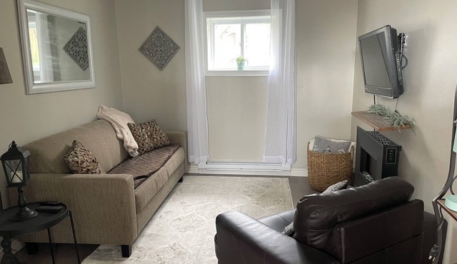 Take it easy at this unique and tranquil getaway mins away from Downtown CBS