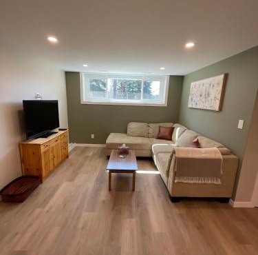 The Basement Suite on Paradise Hill
