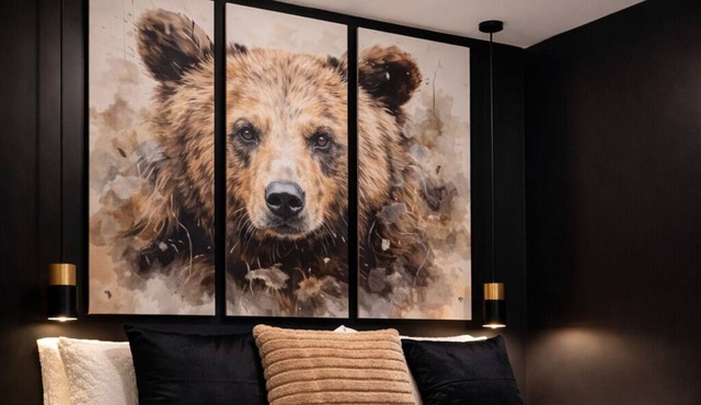 The Bear Cave Artistic Inspired Suite