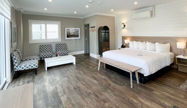 The Colonial Hotel - Brenner Luxury
