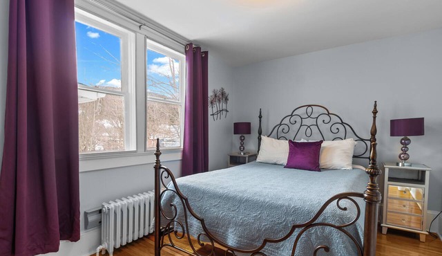 The Fogo Cozy 1BR Parking + Wi-Fi