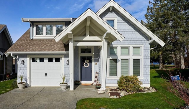 The Little Beach House- Fully equipped 3 Bdrm Vacation Rental