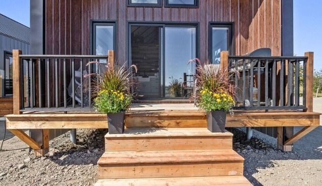 The Maple Nordic Chalet, king bed, luxury bathroom