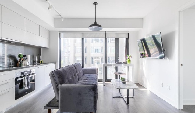 The Nobleton Suites - Yorkville