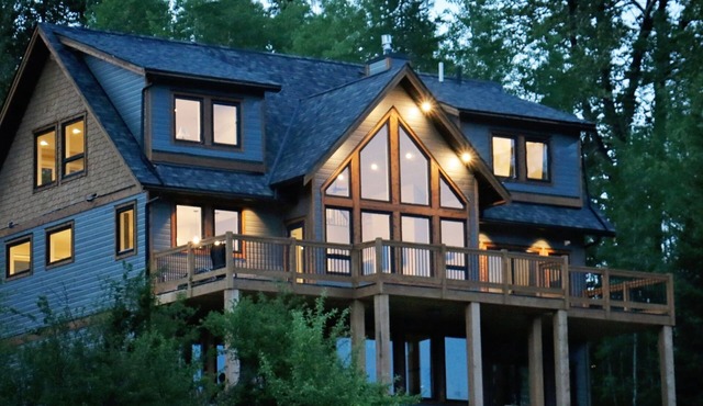 The Perch, Fernie - Panoramic Views Walkable 6 Beds A/C Games Room