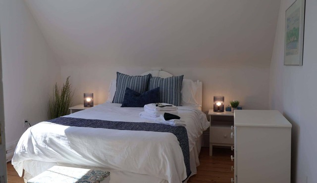 The Rustico Suite | 2-Bedroom Luxury with Private Kitchenette & Ensuites - Sleeps 4