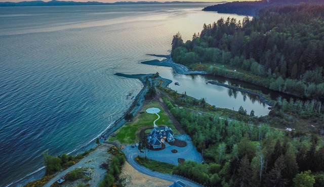 The Sea Lion Ocean Front Luxury Estate