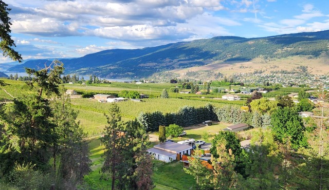 The Uncorked Orchard View Lake Country Escape
