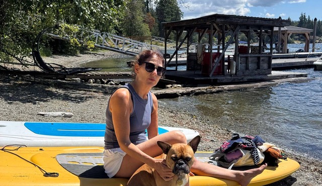 This waterfront tiny home. has all the amenities to make your stay memorable.