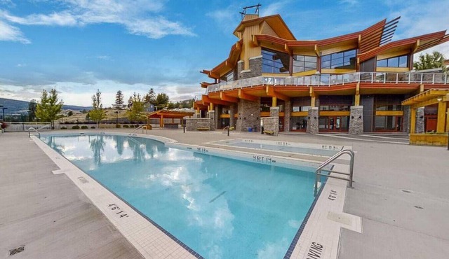 Top Floor Condo at Amenity Rich Resort! #406