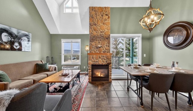 Top Floor with Loft | Pool | Mountain Views (NEW LISTING!)