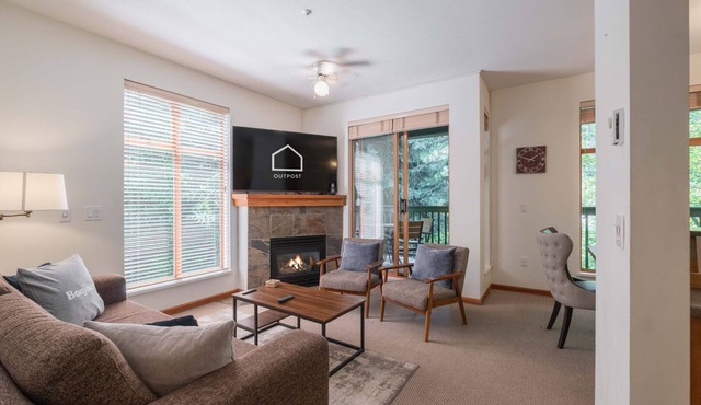 Top location | Pool & hot tub | BBQ | AC | Parking